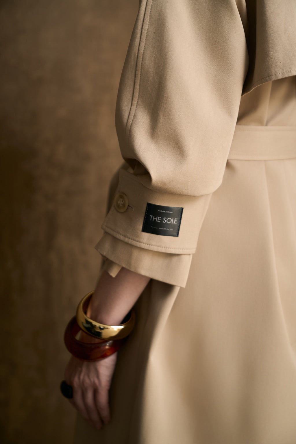 ALBA SIGNATURE TRENCH COAT - KAKI